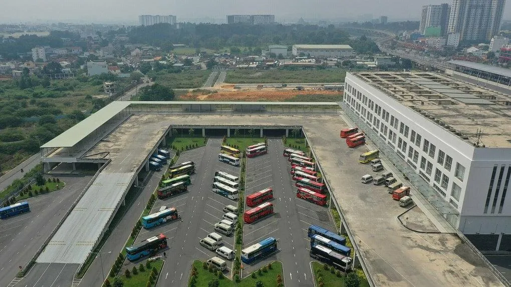 TPHCM: Không lo thiếu xe, thiếu vé dịp lễ 30/4, 1/5