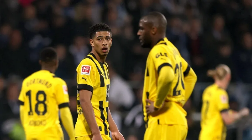 Đua vô địch Bundesliga khó lường khi Dortmund sảy chân