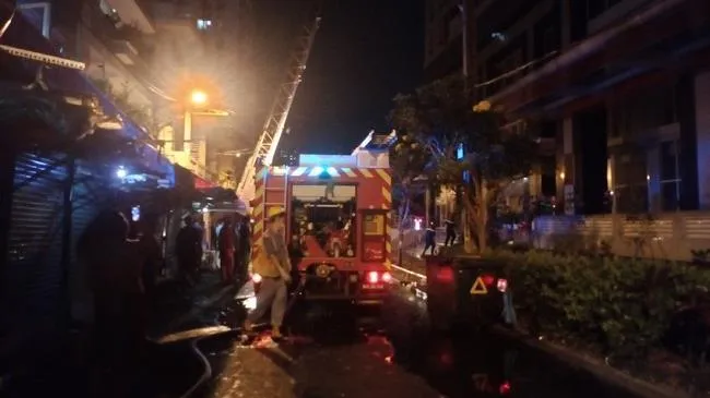 Cháy ở chung cư Nguyễn Kim, cảnh sát PCCC cứu 19 người, hướng dẫn 150 người thoát nạn
