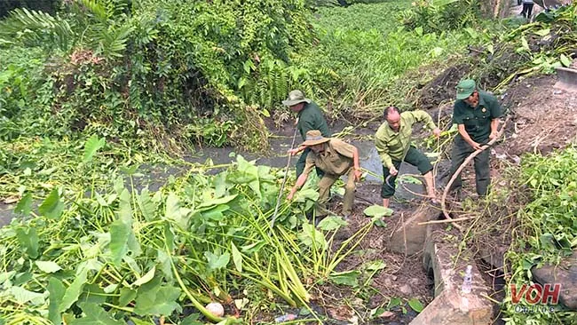 Cựu chiến binh đất thép ‘xanh hóa’ những dòng kênh đen