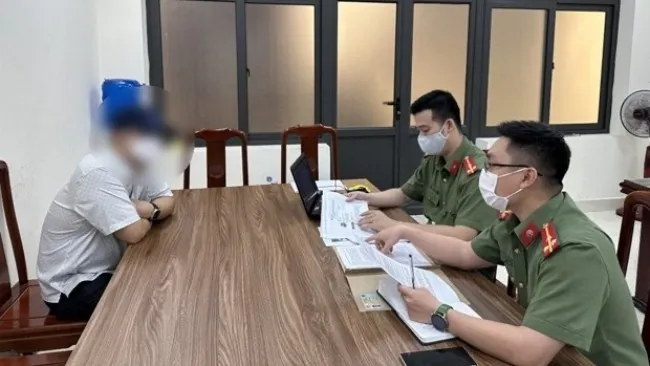 Phạt 7,5 triệu đồng vì đăng bài, bình luận sai sự thât trên facebook
