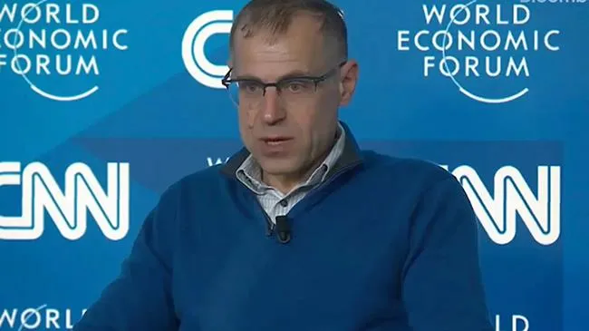 Chuyên gia kinh tế Microsoft tiết lộ “những kẻ xấu” sẽ khai thác AI để tàn phá nước Mỹ