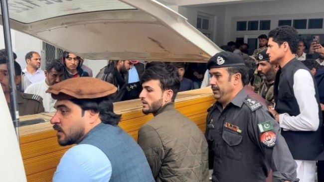 8 giáo viên bị bắn chết tại trường học ở Pakistan
