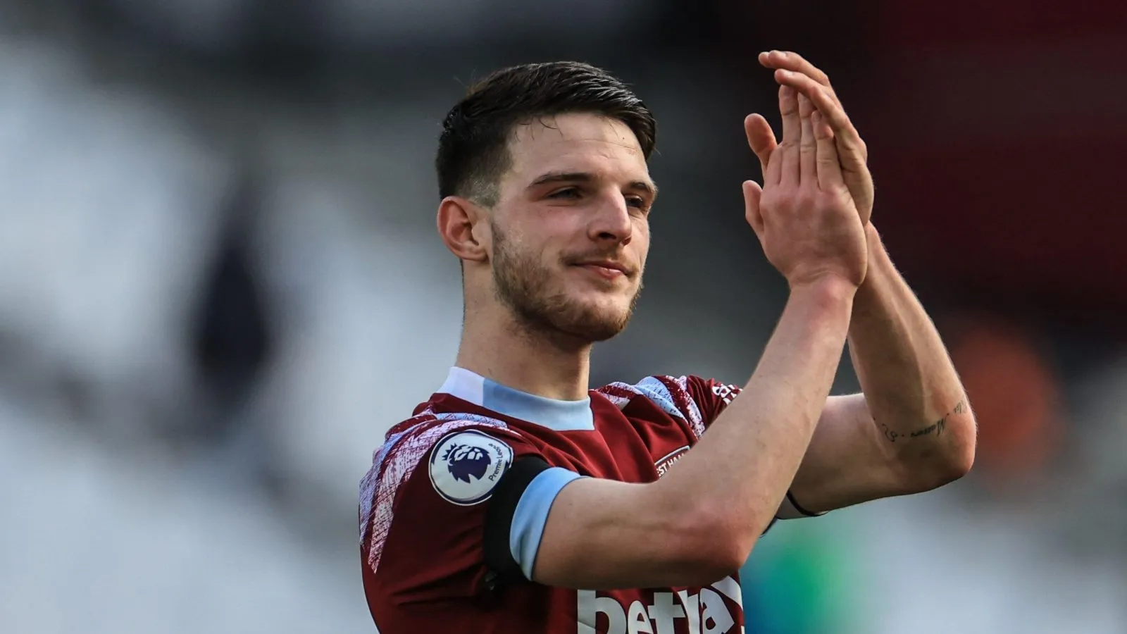 Declan Rice bị hét giá cận kỷ lục, Chelsea vẫn theo đuổi