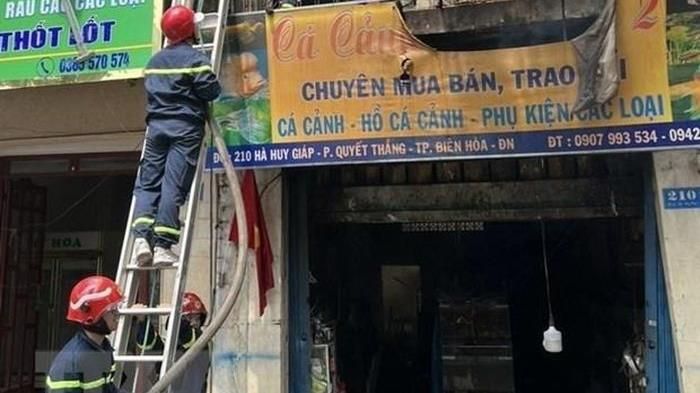 Mâu thuẫn tình cảm đốt nhà người tình, 4 người thương vong