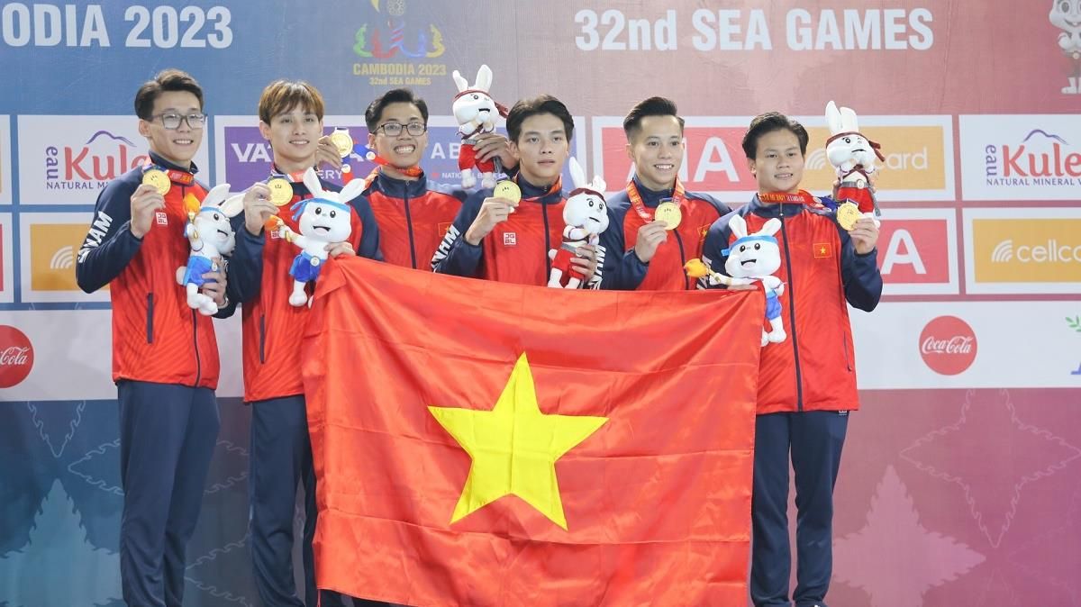 Tuyển thể dục dụng cụ Việt Nam bảo vệ thành công HCV đồng đội nam