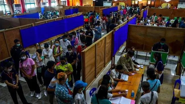 Cử tri Thái Lan bỏ phiếu sớm 1 tuần trước cuộc bầu cử chính thức