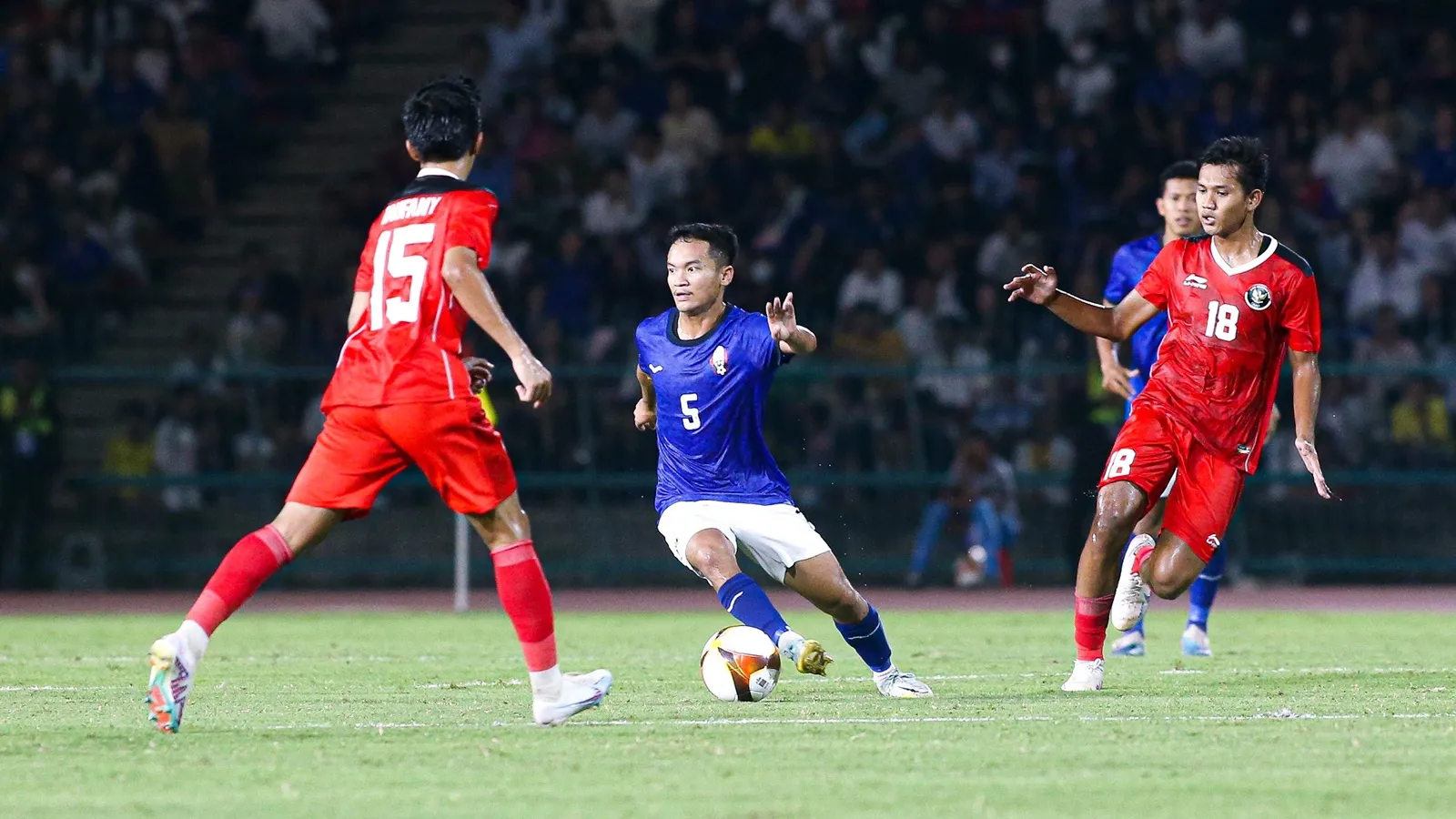 Bảng A bóng đá nam SEA Games 32: U22 Myanmar dắt tay U22 Indonesia đi tiếp