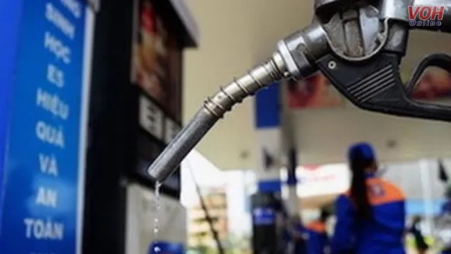 Dự báo giá xăng tiếp tục giảm khoảng 1.000 đồng/lít