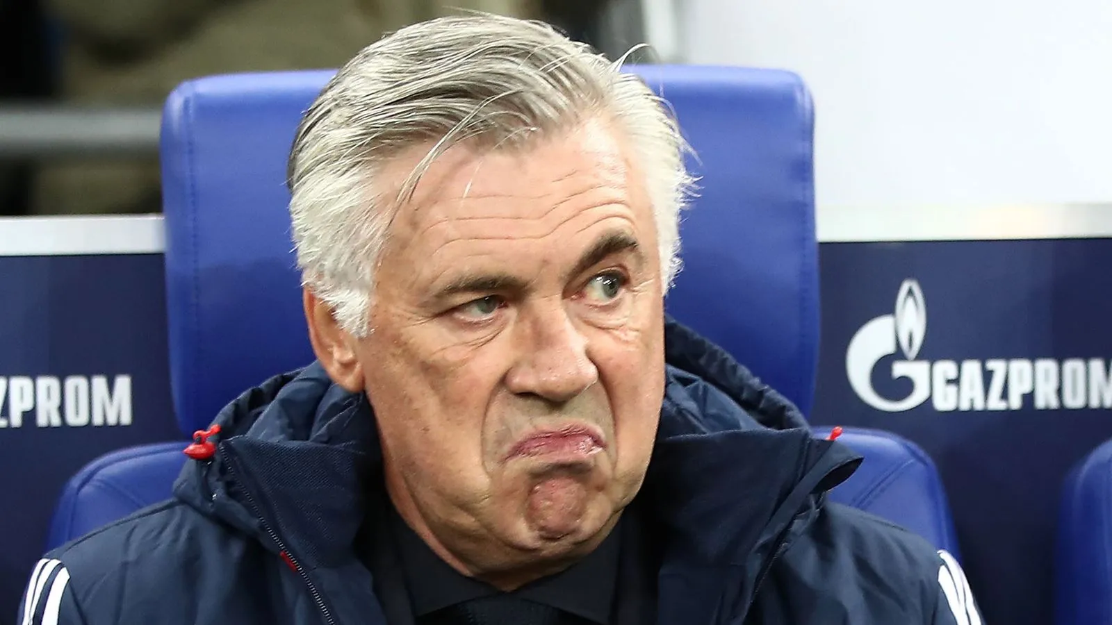 HLV Ancelotti lên tiếng về tương lai sau trận Real thảm bại trước Man City