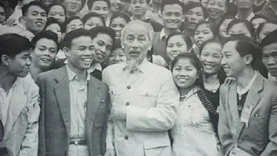 Tuổi trẻ học tập và làm theo lời Bác