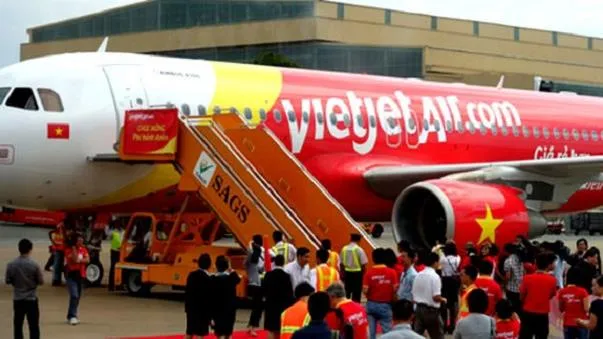 Điểm tin chiều 19/5: Vietjet ‘delay’ chuyến bay 2 ngày | 21% ca HIV/AIDS mới là công nhân lao động