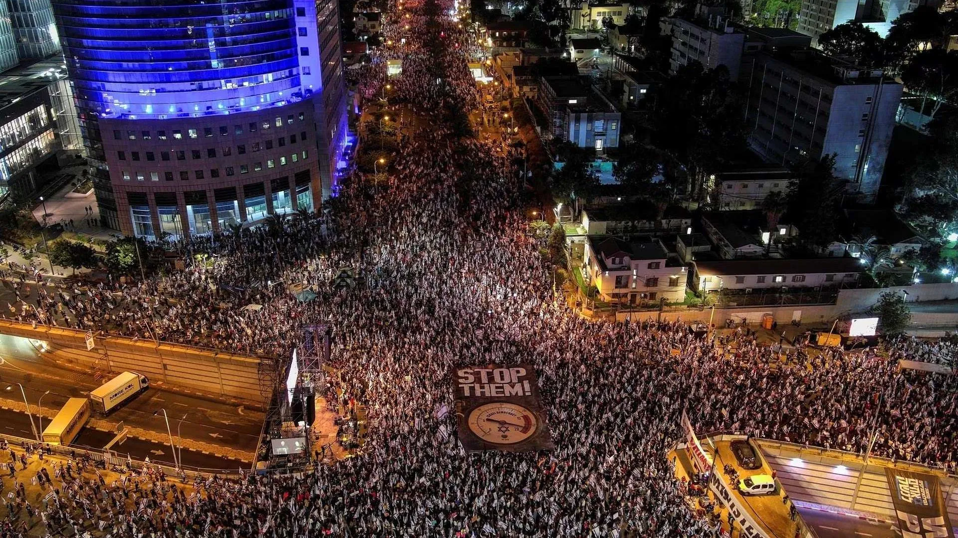 Tin thế giới sáng 21/5: Hàng chục ngàn người biểu tình ở Israel | Rơi máy bay ở Croatia