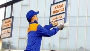 Sau 3 lần giảm liên tiếp, giá xăng tăng trở lại từ chiều nay