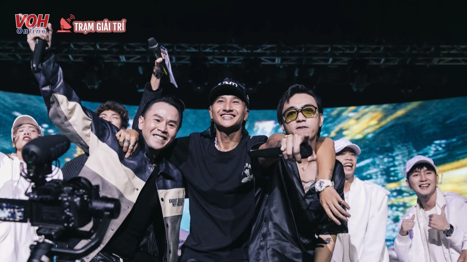 SpaceSpeakers đưa “Nguyên team đi vào hết Làng đại học”, chiêu đãi sinh viên bữa tiệc âm nhạc