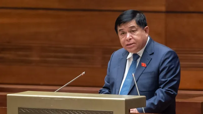 Việc hoàn thiện thủ tục đầu tư và phân bổ vốn... còn chậm so với yêu cầu