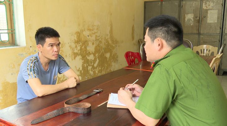 Khởi tố, bắt tạm giam người chồng bạo hành vợ mang thai 7 tháng