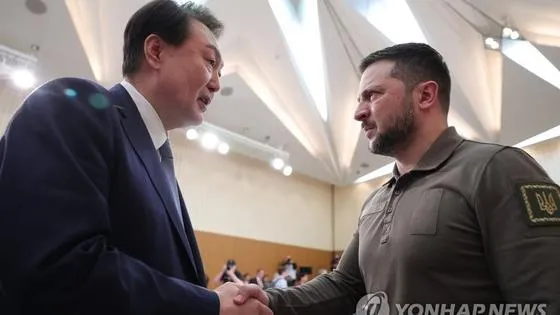 Hàn Quốc bác bỏ tin Tổng thống Yoon có thể sắp thăm Ukraine