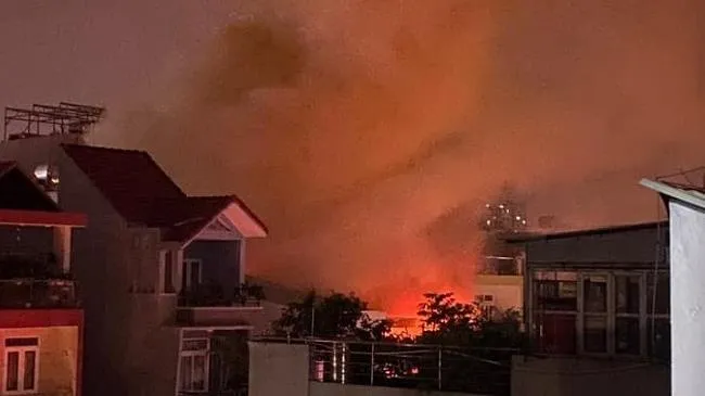Cháy nhà ở quận Tân Phú, TPHCM, 1 người mắc kẹt thiệt mạng