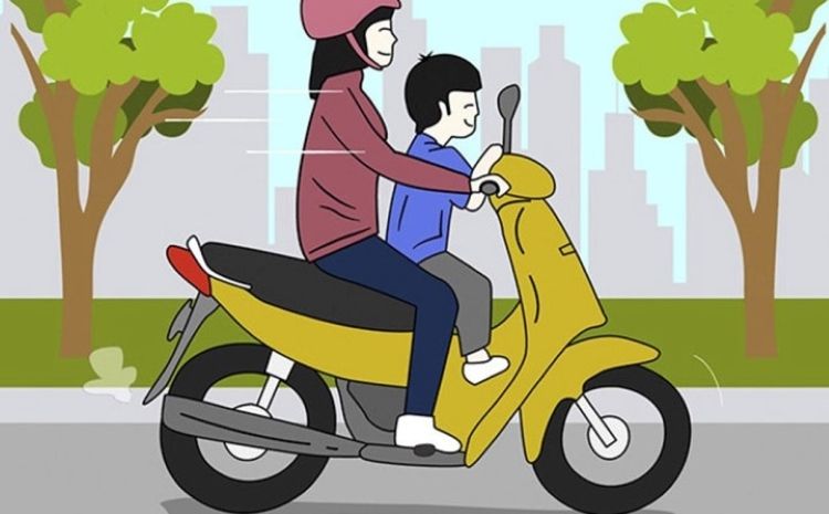 Bác sĩ khuyến cáo không nên cho trẻ ngồi phía trước xe máy, ô tô