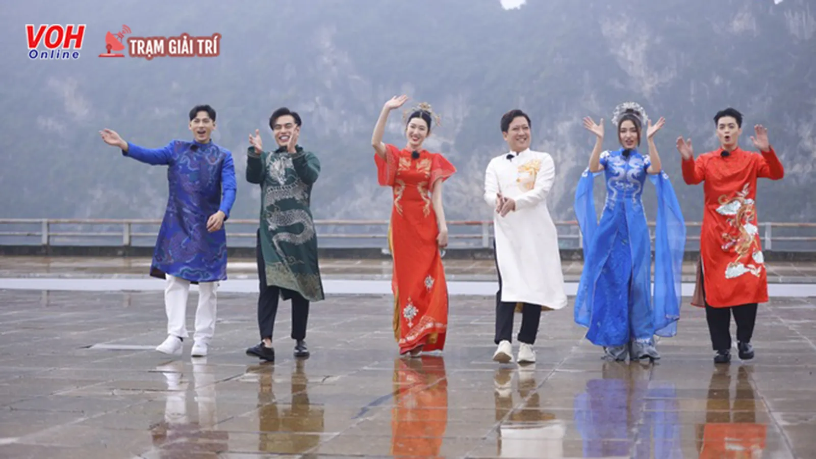 Dương Lâm phong ấn nhan sắc của Issaac, Bích Phương lần đầu tiết lộ ước mơ làm công nhân thợ mỏ
