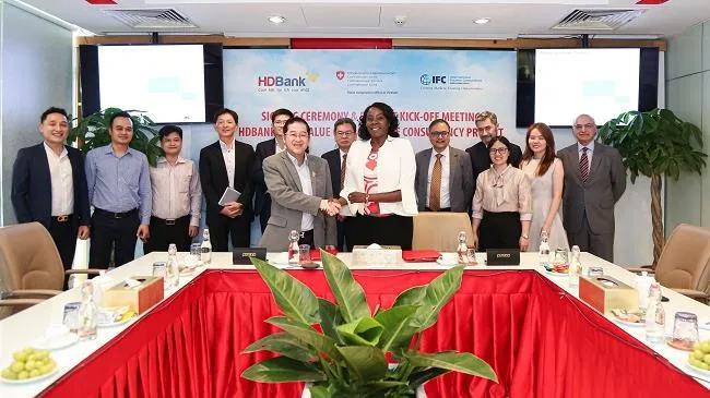 HDBank và IFC thỏa thuận hợp tác tư vấn nâng tầm và mở rộng hoạt động tài trợ chuỗi