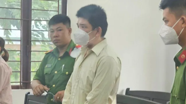 Người cha dâm ô con gái ruột lãnh 5 năm tù