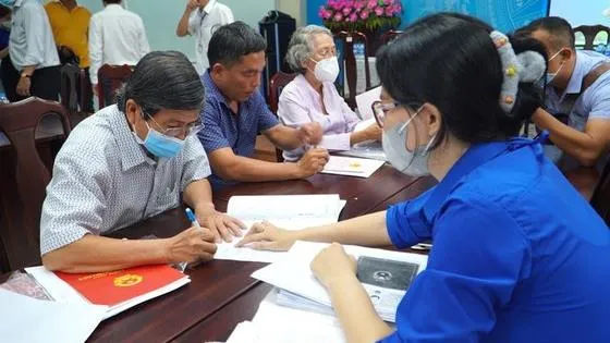 Tại sao TPHCM nâng mức thu phí giao dịch nhà đất từ 1/6?
