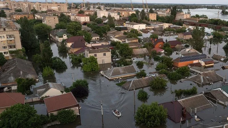 Ukraine: 600 km vuông thuộc vùng Kherson bị ngập lụt, có nơi ngập hơn 5m