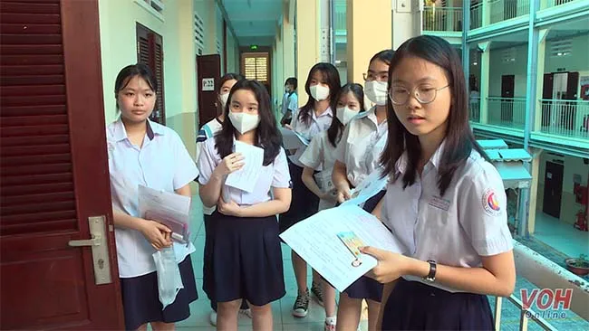 Đề thi toán lớp 10 gây tranh cãi: Sở GDundefinedĐT TPHCM nói gì?