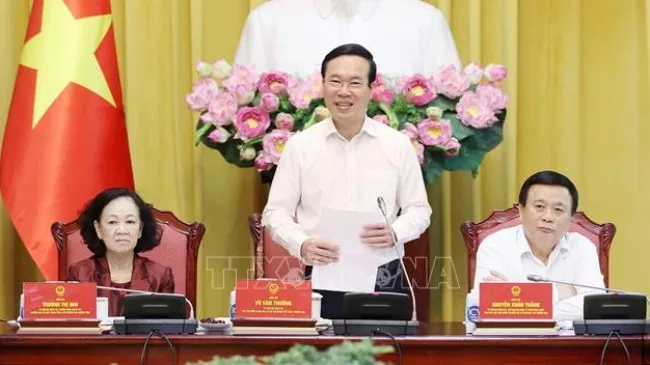 Tổng kết lý luận và thực tiễn 40 năm đổi mới đất nước là nhiệm vụ quan trọng