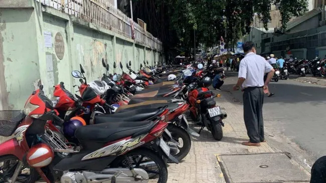 Dựng rạp hiếu hỉ sao cho vẹn đôi đường