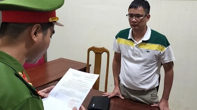 Bắt đối tượng buôn lậu thuốc bắc số lượng lớn từ Trung Quốc về Việt Nam