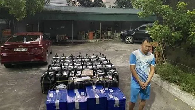 Bắt nhóm đối tượng mua máy trộn bê tông tạo ra 1 tấn pháo