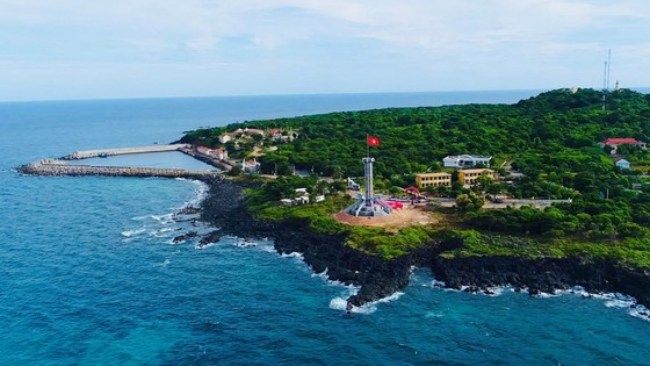 Người đàn ông tử vong sau khi ăn cua biển