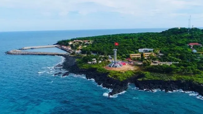 Người đàn ông tử vong sau khi ăn cua biển