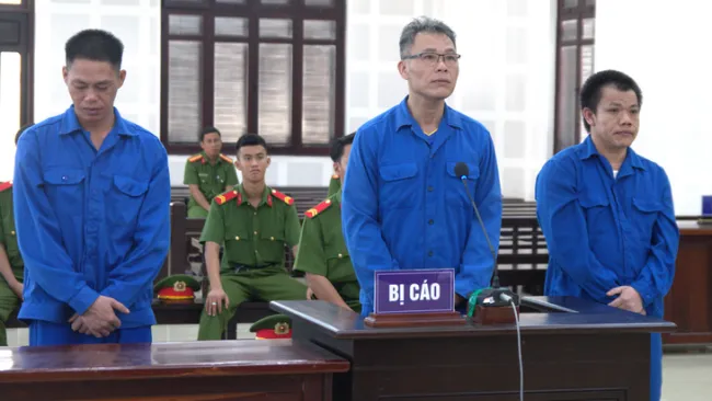 Lãnh 10 năm tù vì thả chó pitbull cắn hàng xóm trọng thương