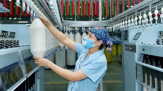 6 tháng năm 2023: Gần 76 ngàn doanh nghiệp đăng ký thành lập mới