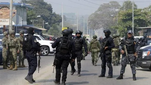Mexico: 3 sĩ quan cảnh sát bị bắn chết trong 1 ngày
