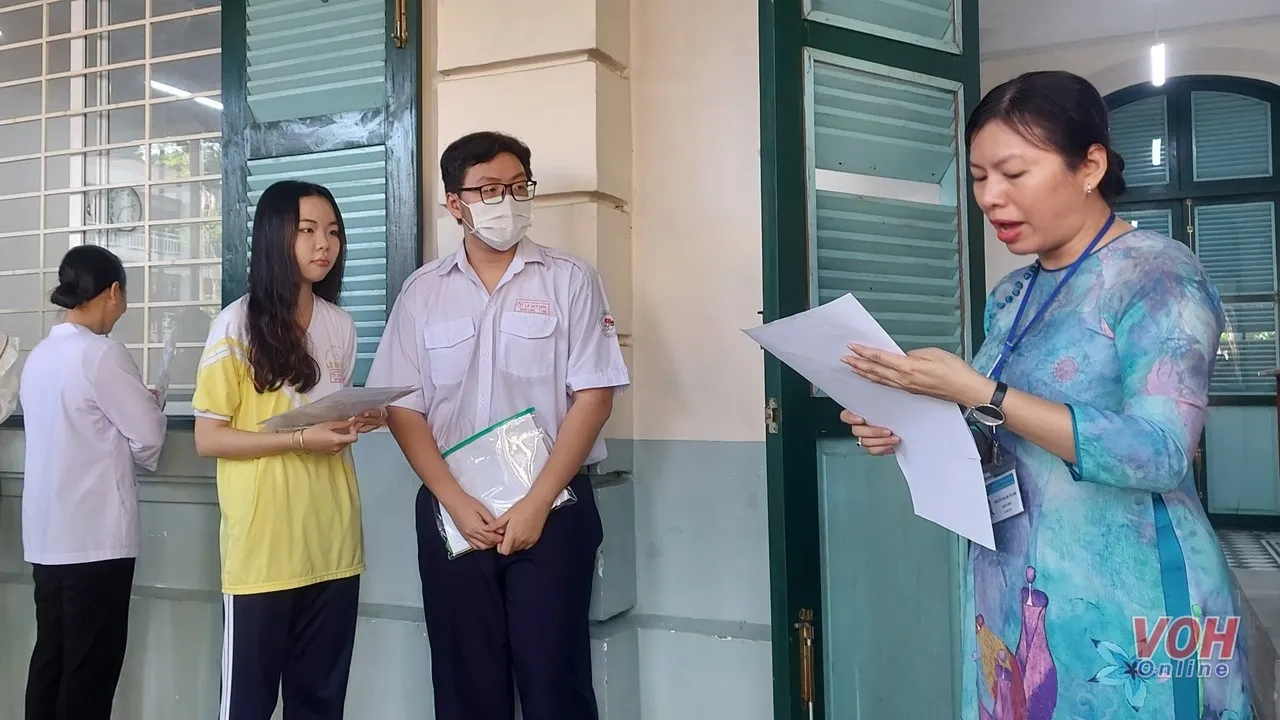 Tốt nghiệp THPT 2023: Số thí sinh đăng ký bài thi KHXH áp đảo so với KHTN