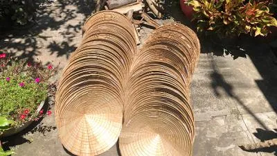 Lưu giữ hồn quê hương qua từng chiếc nón lá