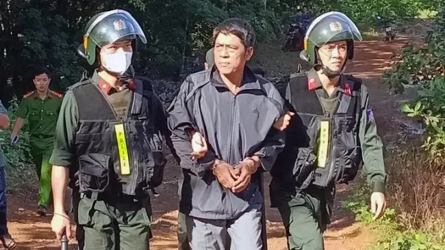 Dùng búa đánh chết chủ nợ, đào hố chôn xác phi tang