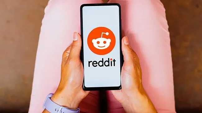 Phó chủ tịch Reddit nghỉ việc sau khi giám sát các khoản đầu tư lớn vào AI