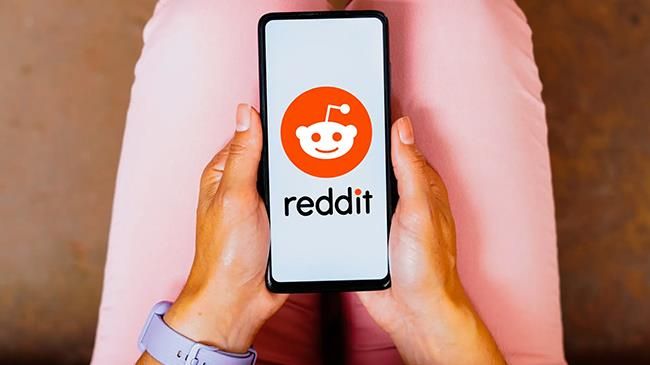 Phó chủ tịch Reddit nghỉ việc sau khi giám sát các khoản đầu tư lớn vào AI