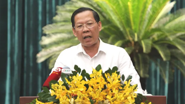 Chủ tịch TPHCM: Tập trung tháo gỡ khó khăn, vướng mắc cho doanh nghiệp trong quý 3