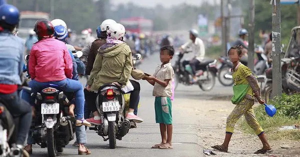 Điểm tin sáng 12/7: TPHCM tiếp nhận 415 người ăn xin | 5 người chuyển hơn 4.300 tỷ ra nước ngoài