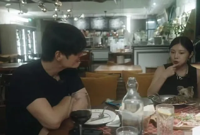 Cùng xuất hiện trong buổi livestream, Doãn Tử Duy và Từ Đông Đông nối lại tình xưa?