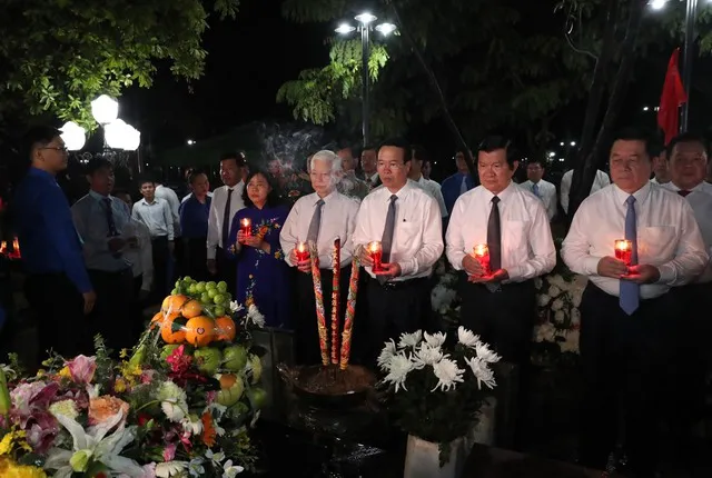 Vang mãi Bản hùng ca bất diệt