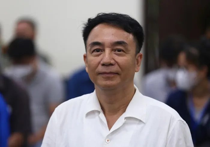 Cựu Phó Cục trưởng Trần Hùng bị đề nghị 9-10 năm tù