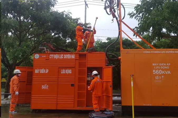 Ngành điện TPHCM khuyến cáo sử dụng điện an toàn trong mùa mưa bão